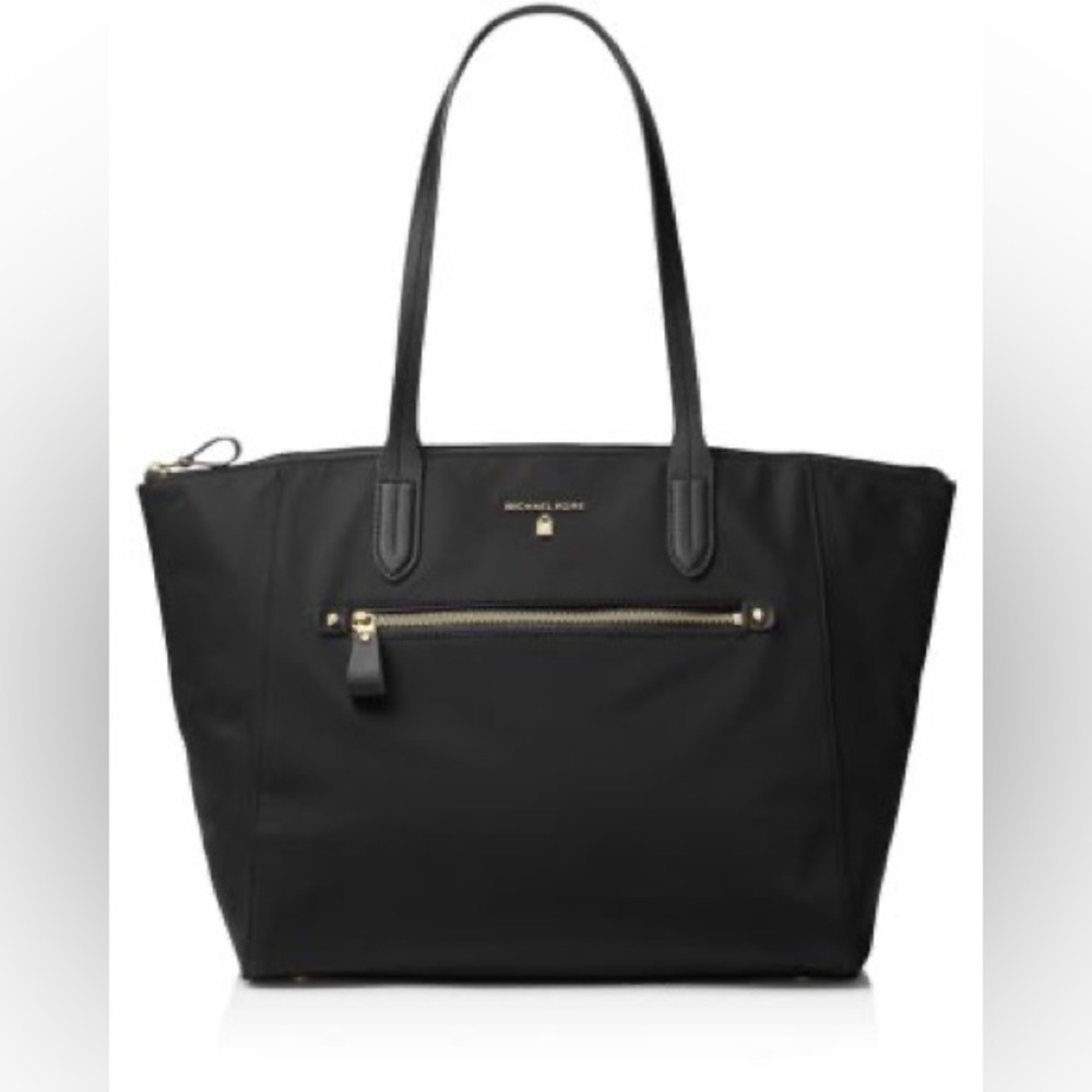 MICHAEL Michael Kors
Kelsey Top Zip Large Nylon Tote